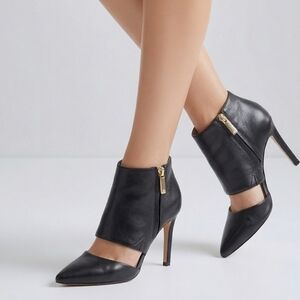 Banana Republic Lexia Black Ankle Boots  Size 6.5